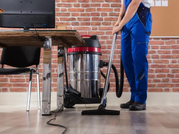 5 Ways Professional Office Cleaning Services Impact Employee Health