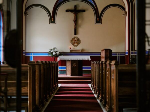 6 Critical Cleaning Services for Churches You Can’t Ignore